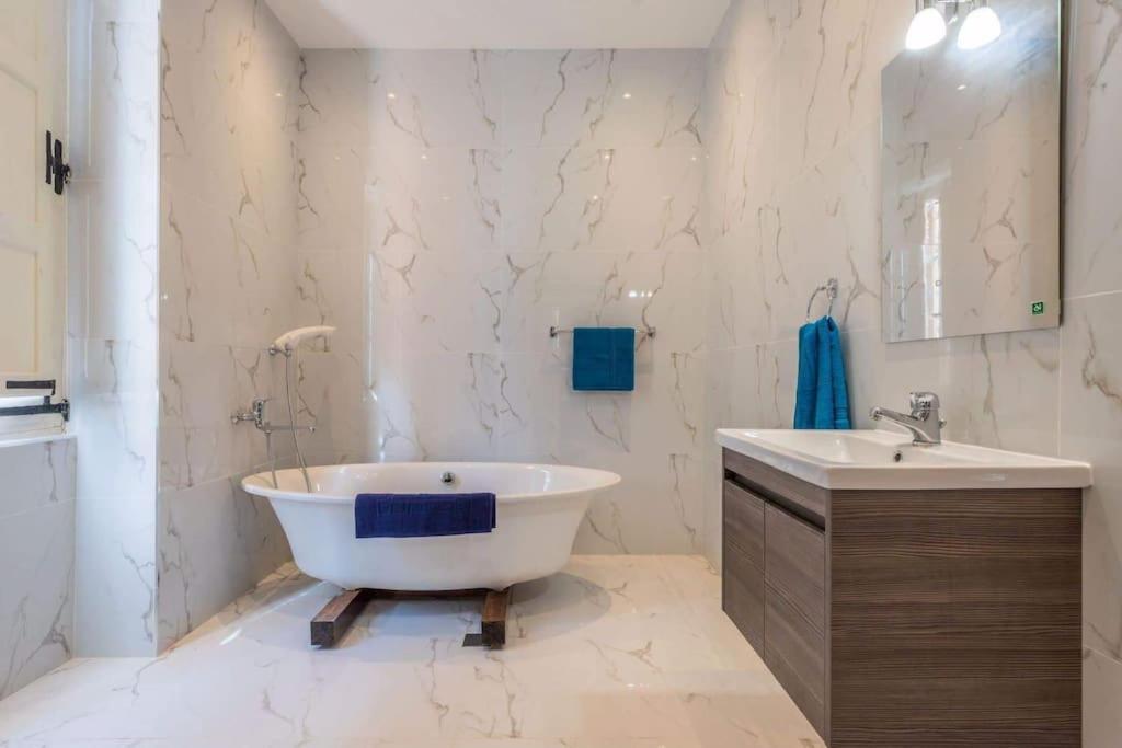 公寓 Spacious 4-bedrooms Townhouse In Tas-sliema *