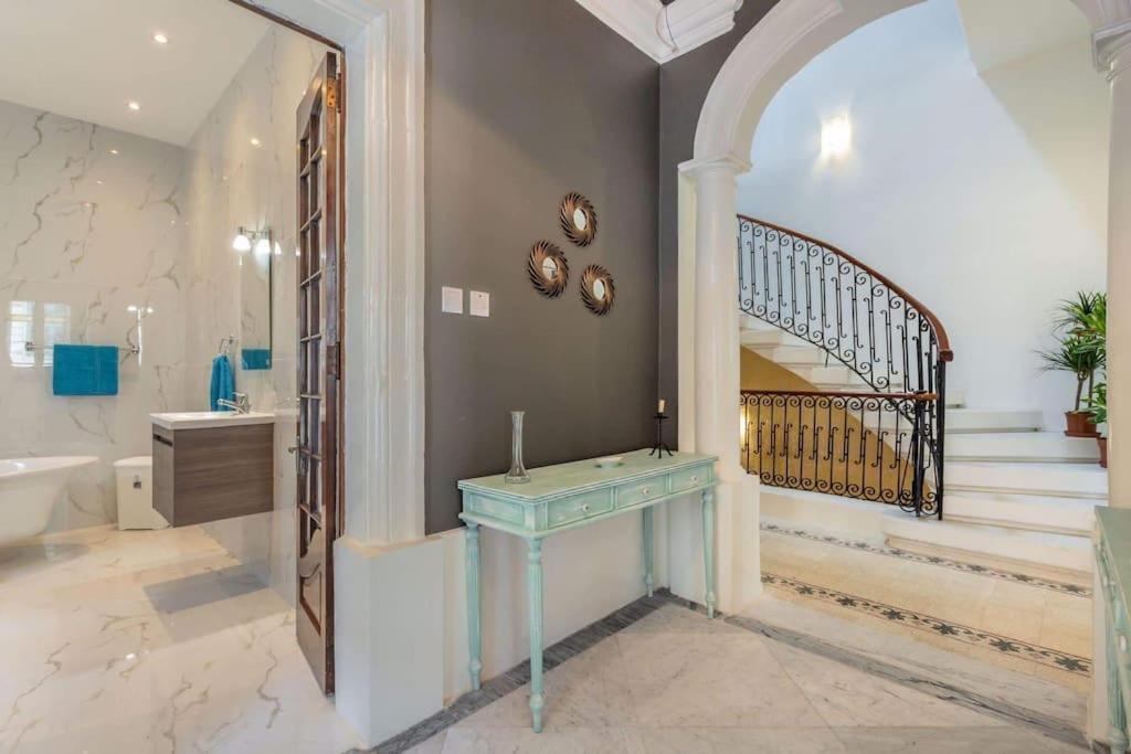 Spacious 4-bedrooms Townhouse In Tas-sliema 公寓 Sliema
