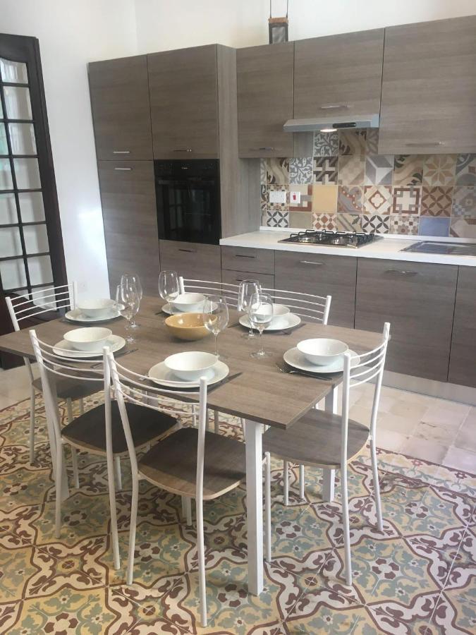 Spacious 4-bedrooms Townhouse In Tas-sliema Слима